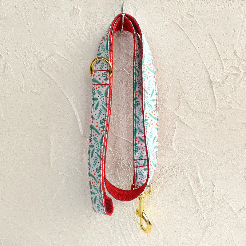 Christmas Themed Dog Collar - Bite Resistant & Practical